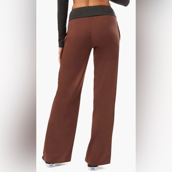 WeWoreWhat NWT Revolve Low Rise V Pant Suiting Twill in Cacao/Black - Picture 6 of 8